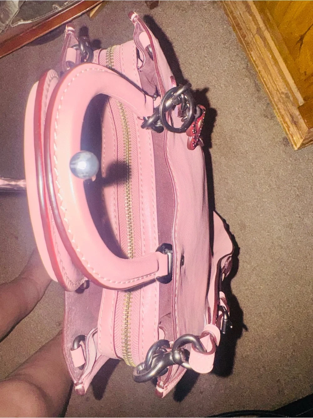 Coach rouge bag,Pink Dusty Rose heart Strap and heart FOB vintage. Rare!